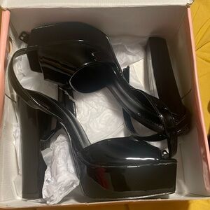 Black patent leather strap platform heeled sandals